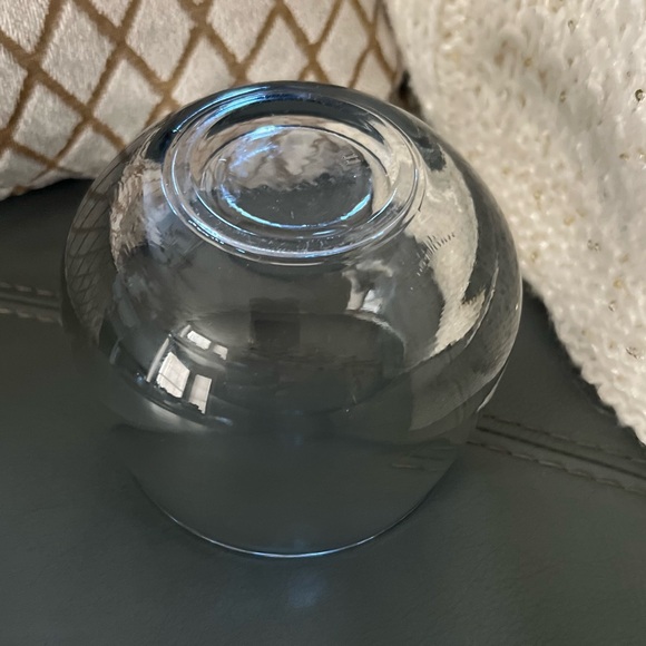 HEAVY Elegant Clear Glass BULBOUS Thick VASE Container PLANTER - Picture 3 of 7